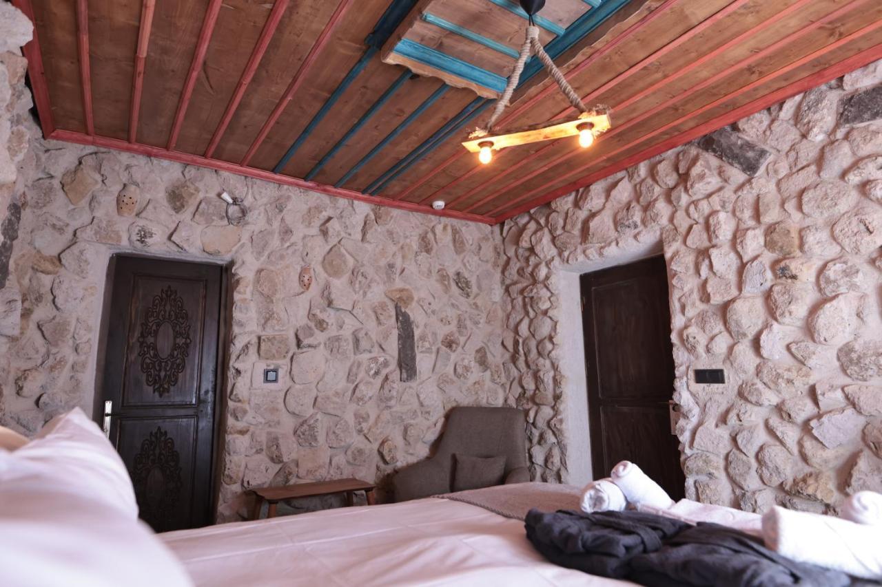 Stone Owl Otel & Restaurant أُتْشيسار المظهر الخارجي الصورة