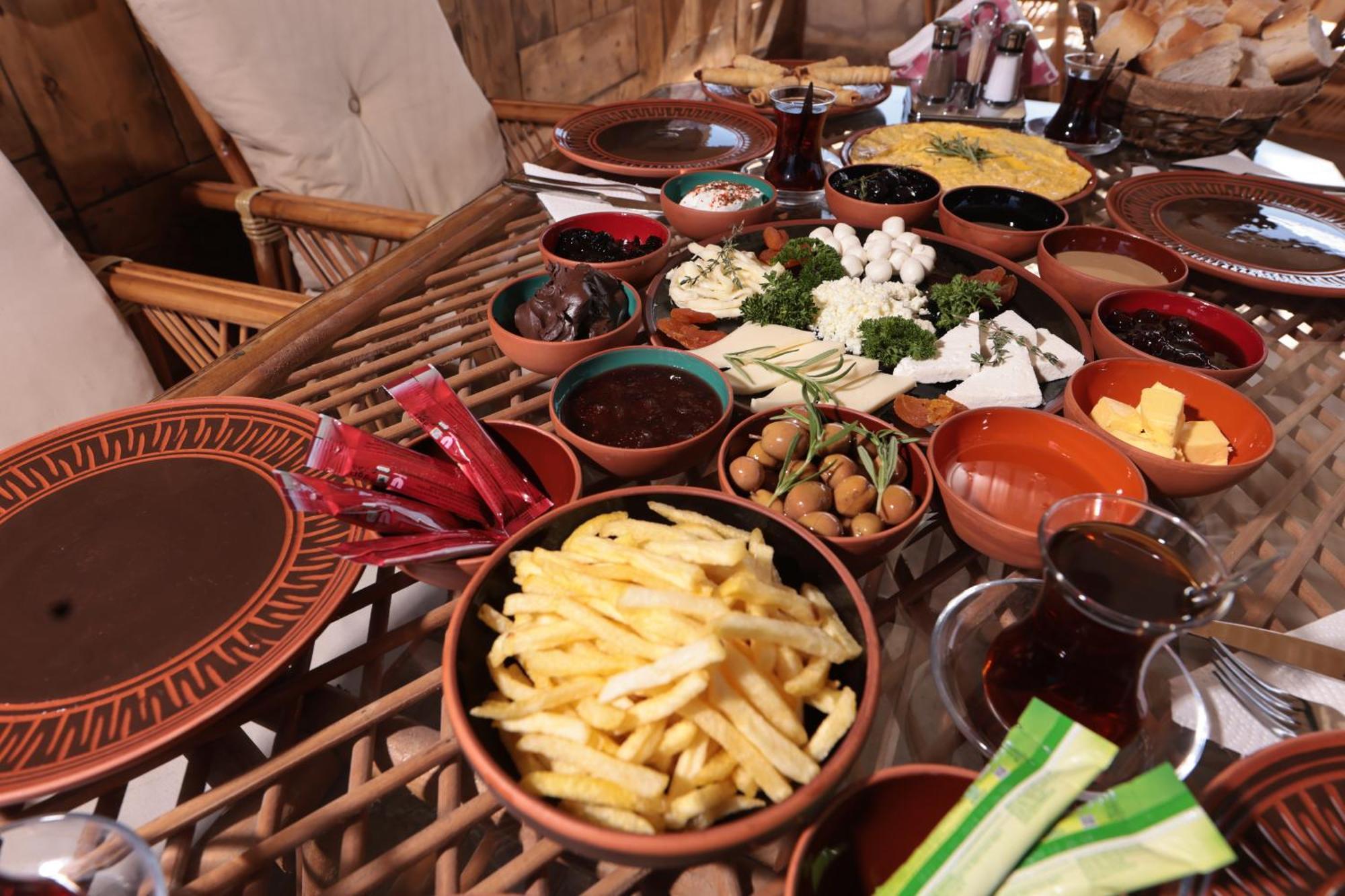 Stone Owl Otel & Restaurant أُتْشيسار المظهر الخارجي الصورة