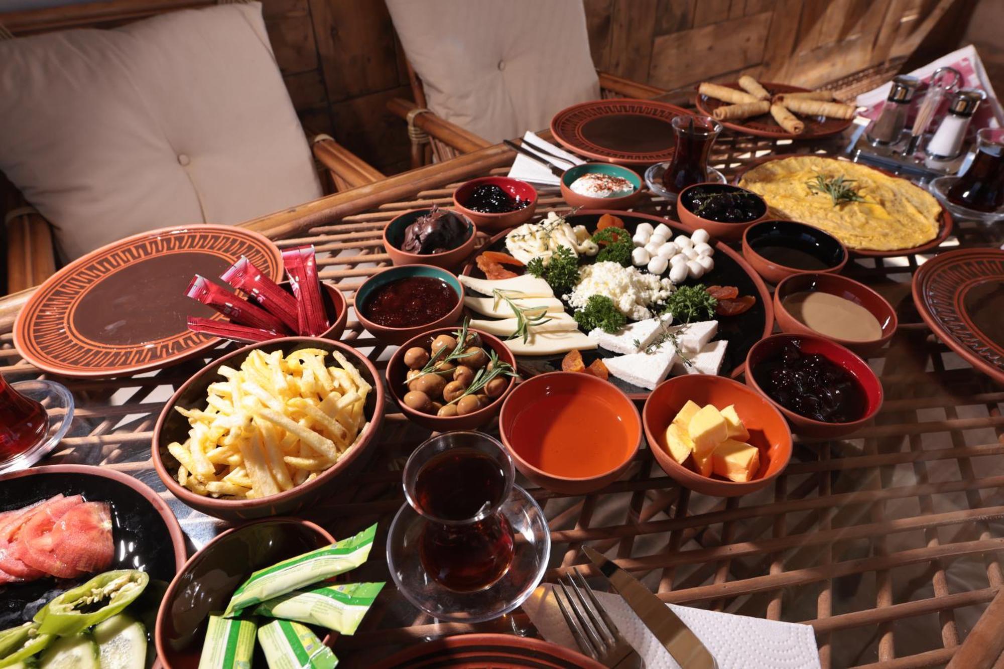 Stone Owl Otel & Restaurant أُتْشيسار المظهر الخارجي الصورة