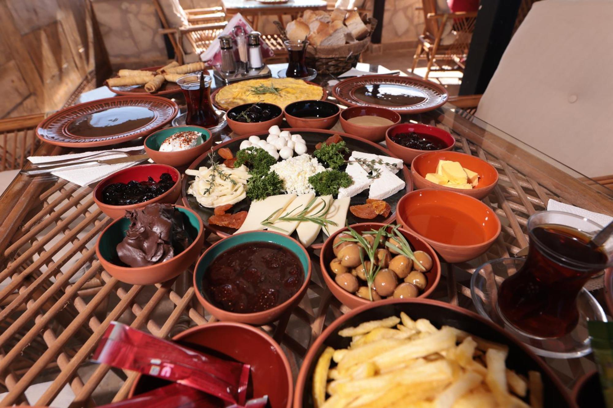 Stone Owl Otel & Restaurant أُتْشيسار المظهر الخارجي الصورة
