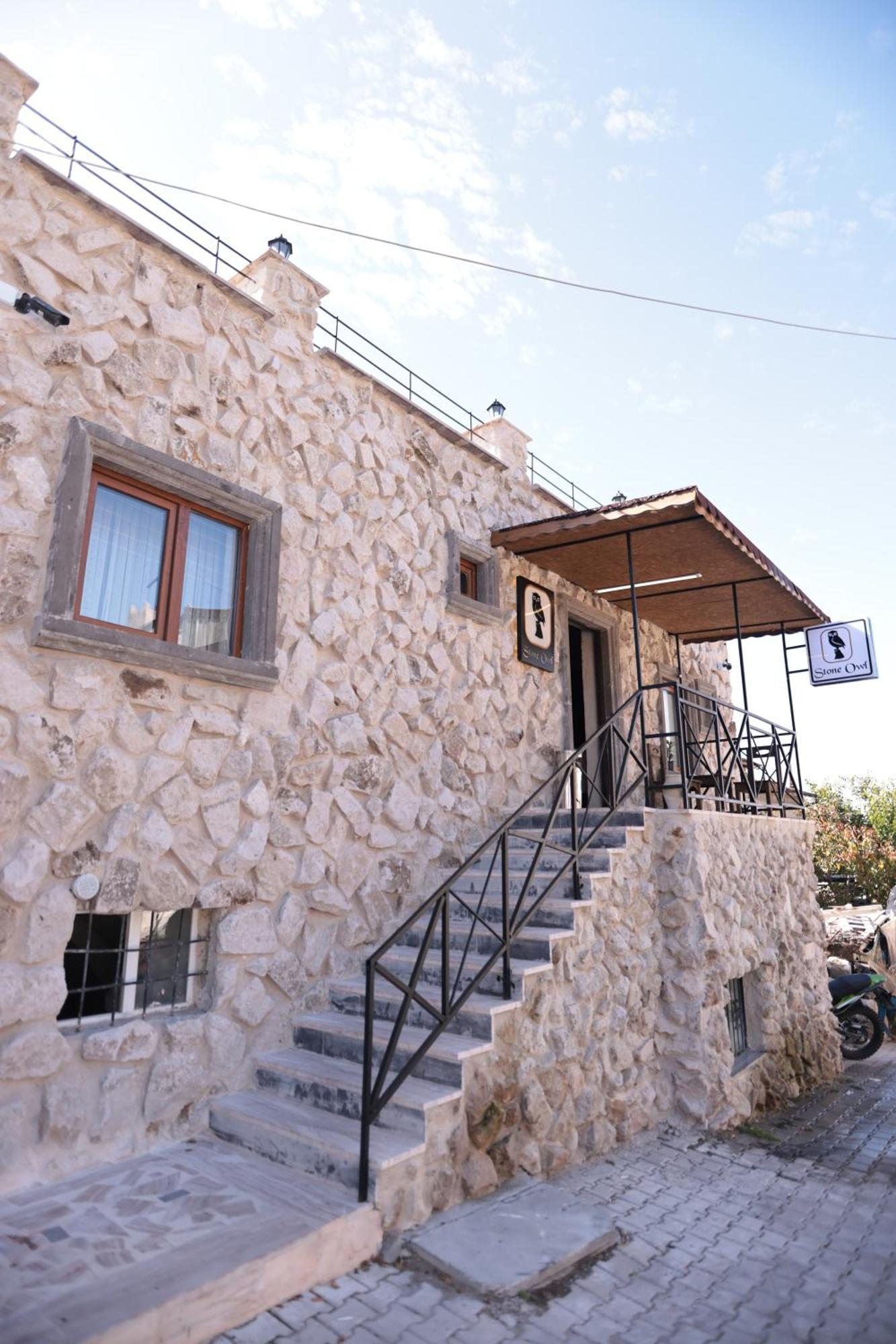 Stone Owl Otel & Restaurant أُتْشيسار المظهر الخارجي الصورة