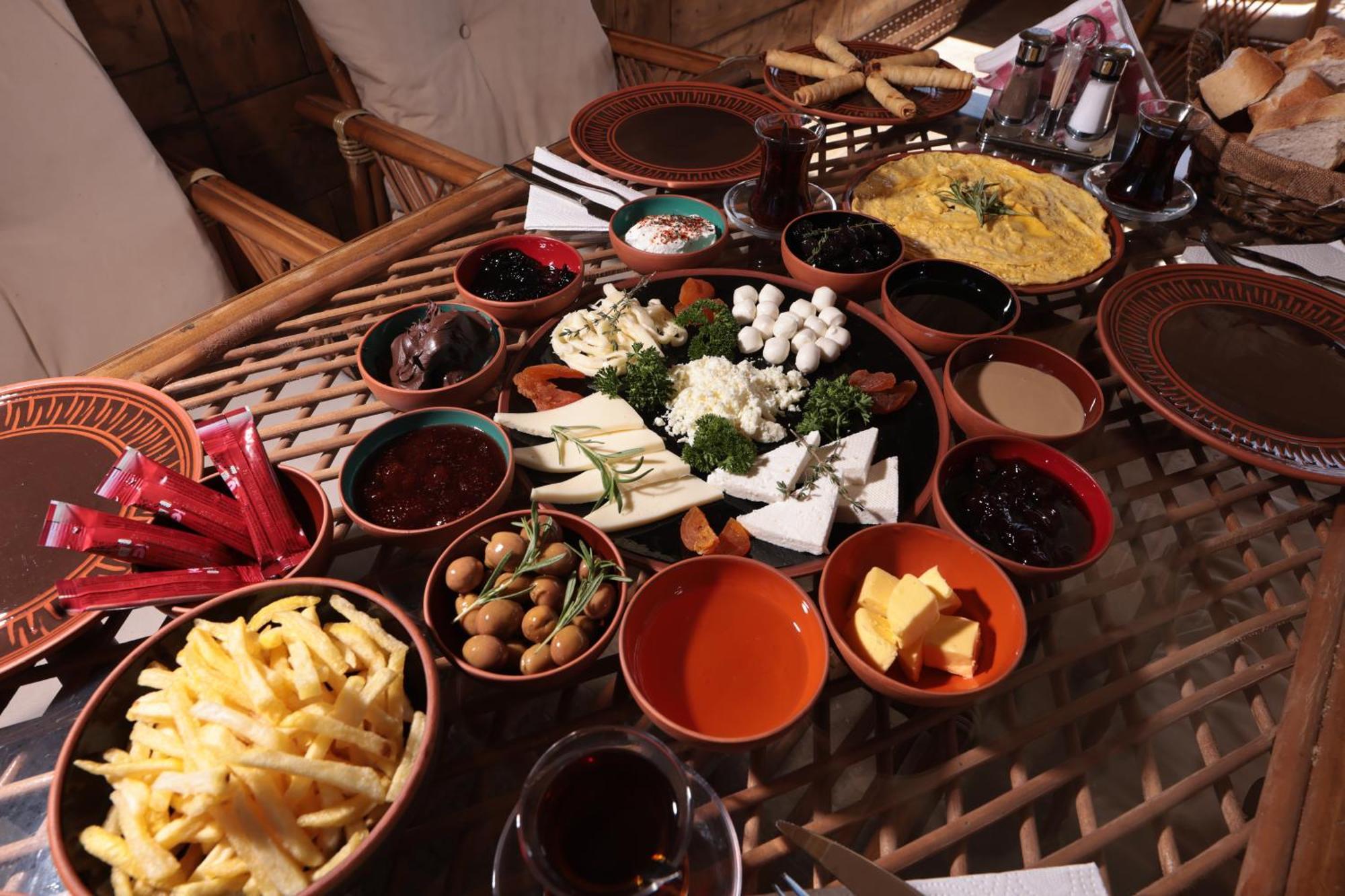 Stone Owl Otel & Restaurant أُتْشيسار المظهر الخارجي الصورة