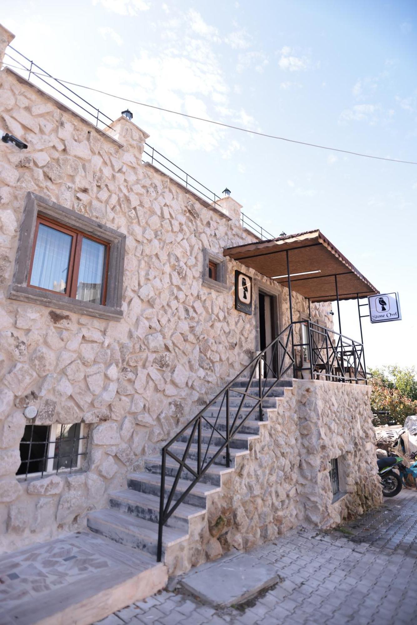 Stone Owl Otel & Restaurant أُتْشيسار المظهر الخارجي الصورة
