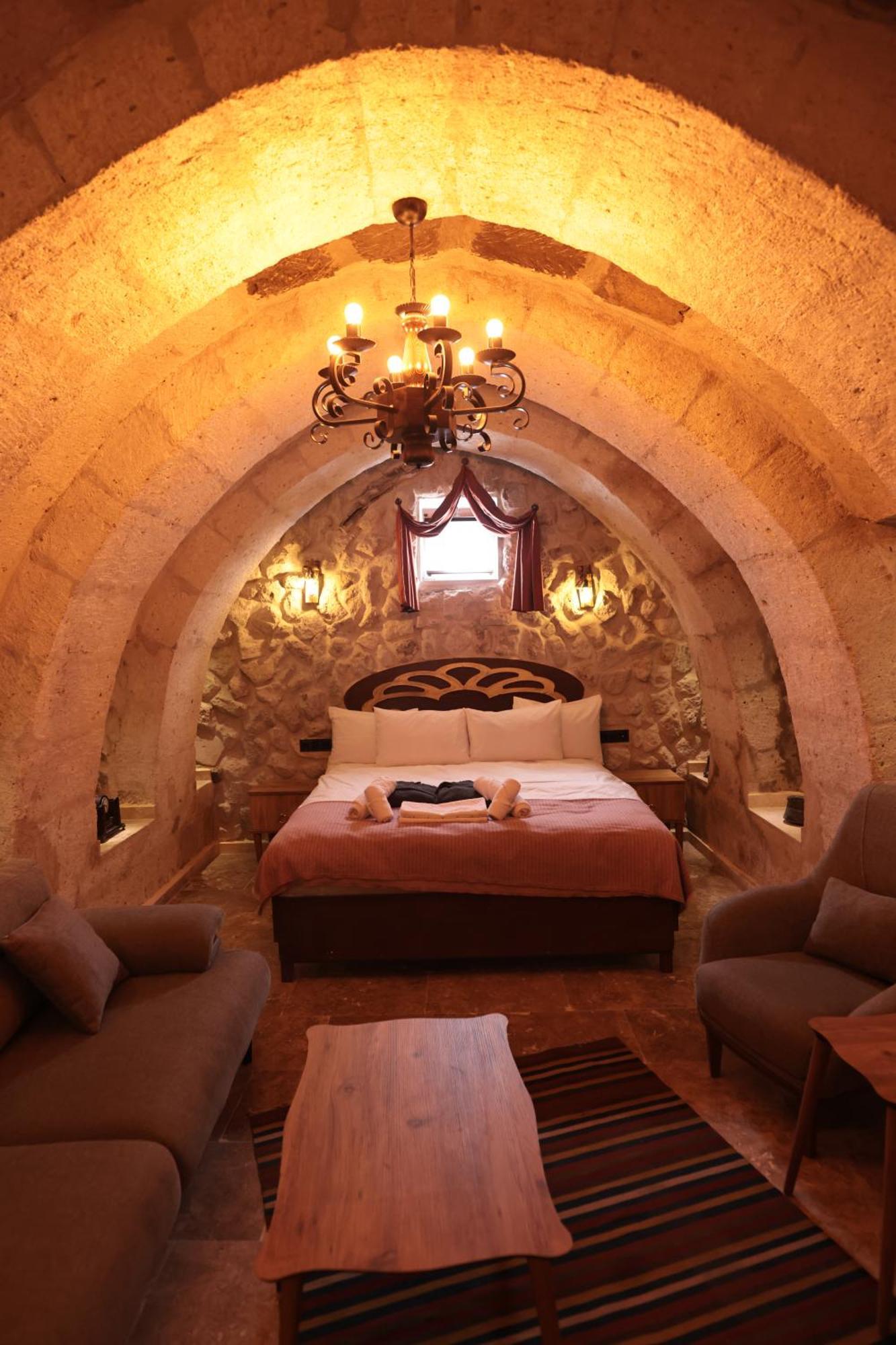 Stone Owl Otel & Restaurant أُتْشيسار المظهر الخارجي الصورة