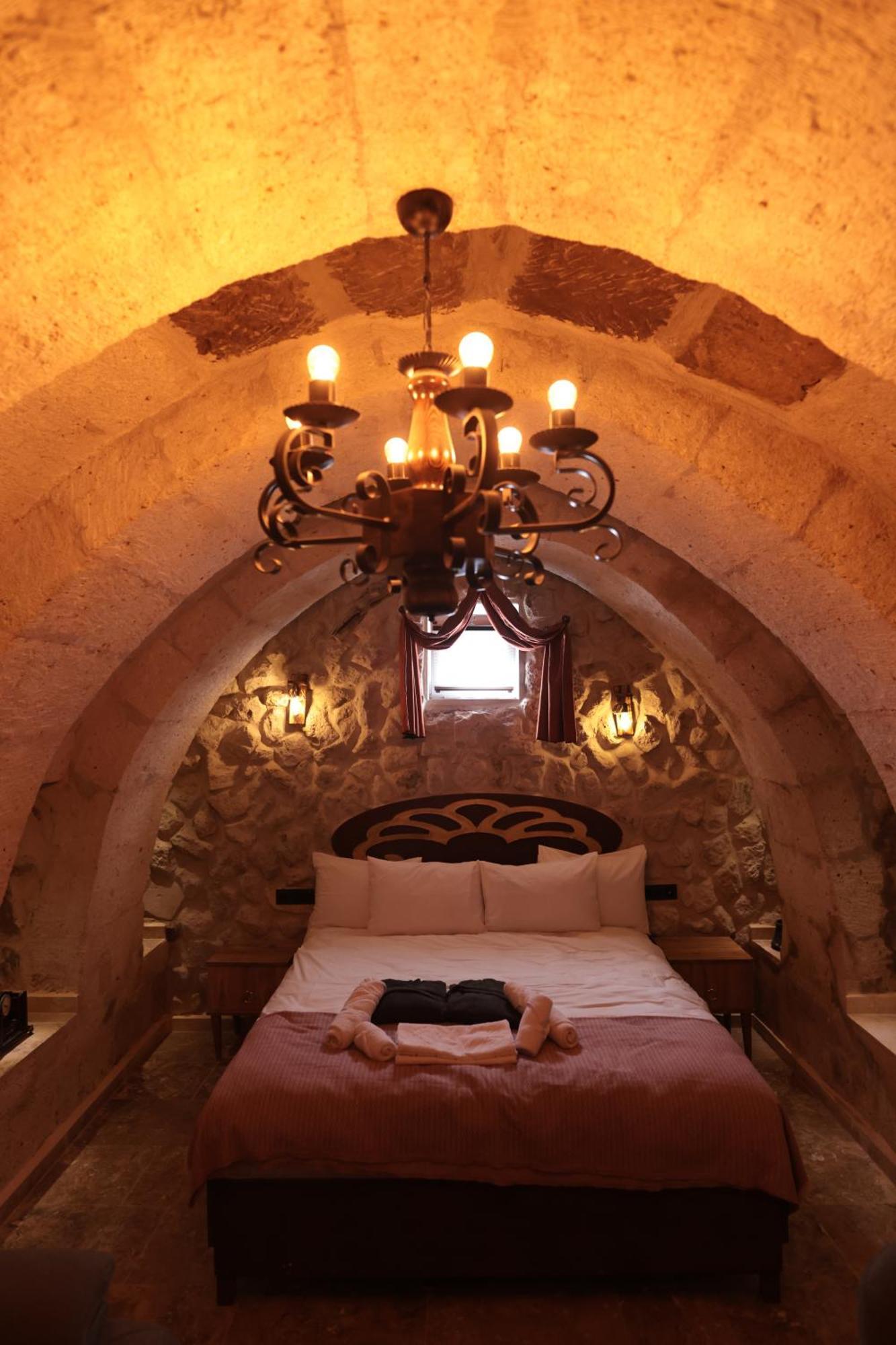 Stone Owl Otel & Restaurant أُتْشيسار المظهر الخارجي الصورة